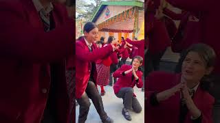 Hoo Neelima Nati || Dance by School Girls || Pahari Viral Video ||