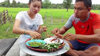 กินข้าวเช้าอยู่เถียงนาเมนูตำถั่วปิ้งไส้กรอกไข่เวียดนามบรรยากาศสุดยอดมาก..