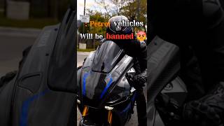 ab challan kaun dega 🤡 #r1 #r15 #mt15 #shorts #viralshorts #ytshorts #yamahar15lovers #Mr. AKP_vlogs