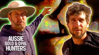 The Blacklighters Unearth Bright White Opal Gems Worth $12,000! | Outback Opal Hunters