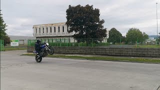 Honda Hornet 600 Wheelie Practice