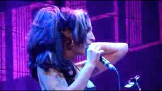 Amy Winehouse Drunk Intoxicate - Live Belgrade 18 06 2011, RIP 23 07 2011