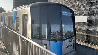 ブルーライン4000型4626編成　上永谷駅発車シーン。