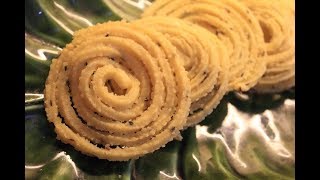 Moong Dal Chakli / Paasi Paruppu Murukku - Crispy Snack!!