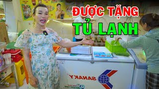 Ty Thy bất ngờ được tặng tủ lạnh, khách đông mỗi ngày - Ty Thy Vlog Gỏi đu đủ