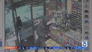 Deputy walks in on attempted robbery at California 7-Eleven