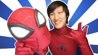 WHO IS SPIDER-MAN PS4 CLASSIC SUIT PETER PARKER? - COSPLAY PHOTOSHOOT - RealTDragon