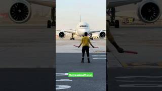 Saudi airlines makkah live madina live naat umrah shorts #madina #makkah #airport #airlines hajj2024