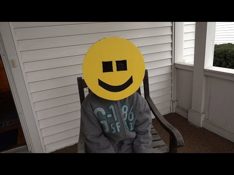 Make a Happy Face Emoji Mask for your Halloween Costume! Make a Happy Face Emoji Mask for your Halloween Costume!