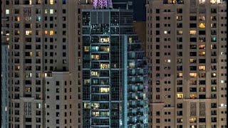 Dubai Residents hail Heroes on Street by Singing UAE National Anthem