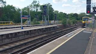 GWR Class 166220 Turbo Arriving into Guildford The 21st of June 2023