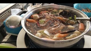 ញ៉ាំស៊ុបបង្កង Eat lobster soup Life in Bangkok