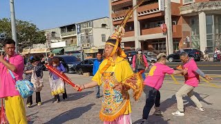 太子女乩單腳彈跳操寶撒糖果吃冰淇淋/中壇元帥/池府千歲/參禮｜阿伯扛轎仔差點起乩｜～新營太子宮進香團（板橋高山宮）