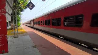 12868 weekly Mysore Howrah, Howrah Pondicherry express #vizagangler #trains #trainvideos