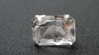 過去最高！極上宝石4.63ct！超高波動ロシア産フェナカイト・ルース鑑別書付き