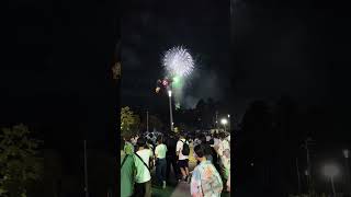 日本仙台七夕祭的之前夜祭煙火，穿浴衣參加祭典是日本的傳統。