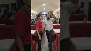 RAILWAY COACH RESTAURANT PRAYAGRAJరైల్వే కోచ్ రెస్టారెంట్    ప్రయాగ రాజ్ #prayagraj #ayodhya #viral