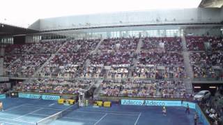 Haciendo la ola en el Mutua Madrid Open 2012