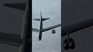 See the enormous B-52 bomber get gassed up in mid-air