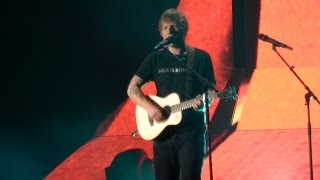 Ed Sheeran 01 Castle on the Hill & Eraser (Divide Tour in Torino 20170317)