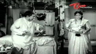 Bedroom Comedy Scene Between Suryakantham - Relangi