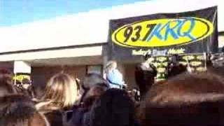 Jonas Brothers Free Radio Show At KRQ