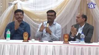 Kharghar Residents with Commissioner Dr Sudhakar Shinde and Housing Guru Ramesh Prabhu