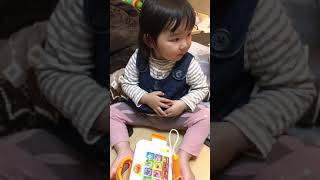 げんこつ山のたぬきさん！1歳9ヶ月！お歌歌ってる！