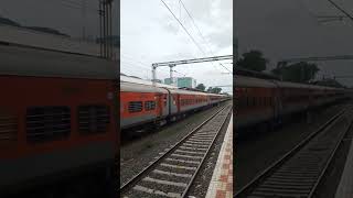 Erode WAP7 with Tamil Nadu Tourism Advertisement🚂🚞🏞️#trainstn #southernrailway #trains