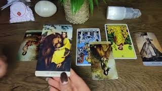 🌹Îi este frică de puterea ta asupra ei!! 💖🌹 Etalare Tarot Dragoste