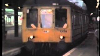 Class 117 DMU L419 departing Reading 1987