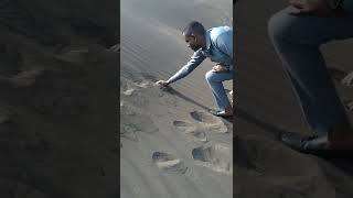 Maajabu Mchanga unaotembea/moving sand at Tanzania