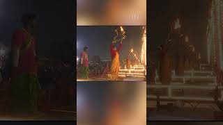 Women Lead Spiritual Rituals by Performing Grand ‘Ganga Aarti’ at Prayagraj’s Triveni Sangam