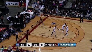 Anthony Brown throws it down vs. the Charge
