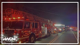 Crews contain fire in east Charlotte