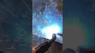 Come saldare a filo continuo a corrente media #short#welding #saldatura #filocontinuo