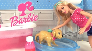 Poupée Barbie son chien Taffy et sa salle de bains avec baignoire Histoire de Jouets