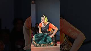 മാടുമേയ്ക്കും കണ്ണേ നീ പൊക വേണ്ട... #navyanair #bharathanatyam