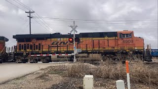 BNSF U-PTVAUN at Justin, TX (December 26, 2024)