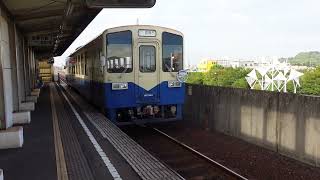 【9月10日下水道の日記念・マンホール列車MRT304】MRT300形ワンマン倉敷市行到着～発車（水島臨海鉄道・栄駅）※80周年記念塗装スカ色