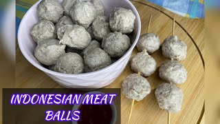 Meat Balls Recipe - How to make Bakso - Indonesian beef Meat Balls - Cuisine With Narmeen