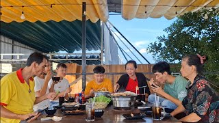 Families Must Travel Thirty Kilometers to Enjoy These Dishes | BĐMV & Family T163