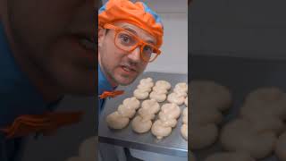 Can Blippi Make Bread? #shorts #blippi #learning #educational #food #eating #snacks #baking