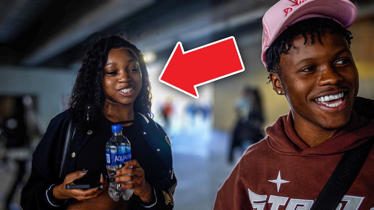 Cute Fan Shoots Her Shot At AveryB…. - YouTube