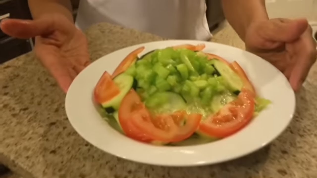 How To Make Salad - YouTube