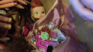 HUGE BRATZ HAUL WITH DOLLS BAGS AND CLOTHES - ADULT COLLECTOR