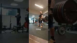 Deadlift 220kg/485lbs and muscle snatch 80kg/176,3lbs