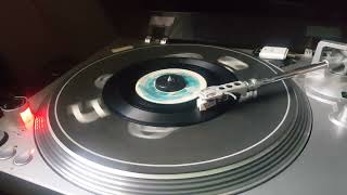 jorge Urrutia..solo por el mundo..45rpm...complaciendo peticiones...jh palma