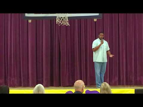 Mr. Edwards sings opera song Mr. Edwards sings opera song