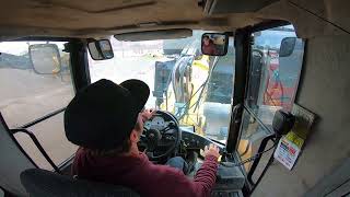 CAT 930H Rainy day Loading - Cab POV